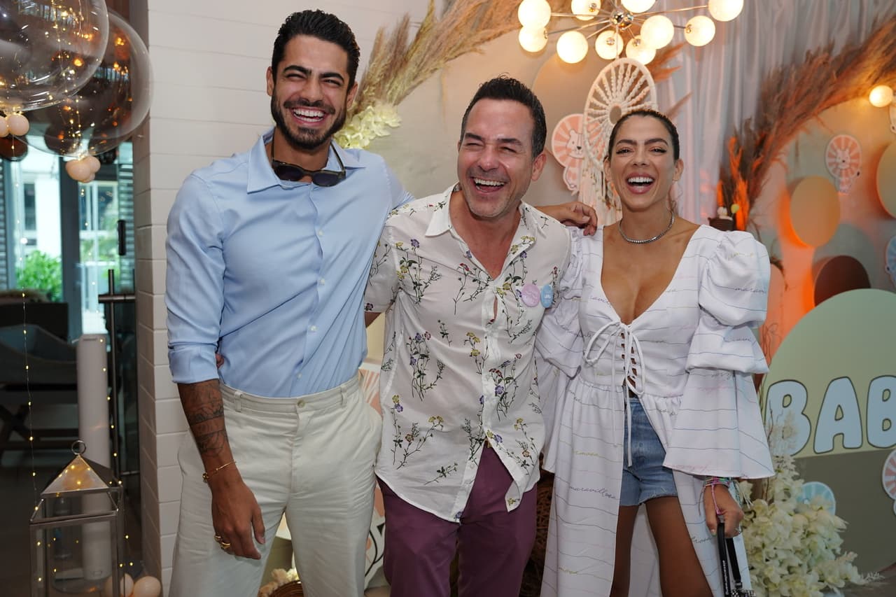 Risas, plática, baile, música, abrazos de felicitación y consejos para la llegada del bebé, fueron el común denominador de la fiesta de baby shower.