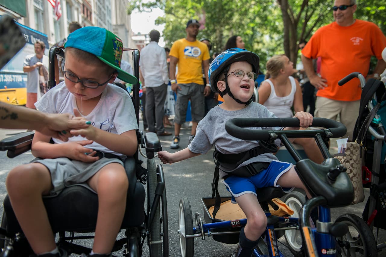Escuelas de NY violan ley de acceso a estudiantes con discapacidades, según investigación