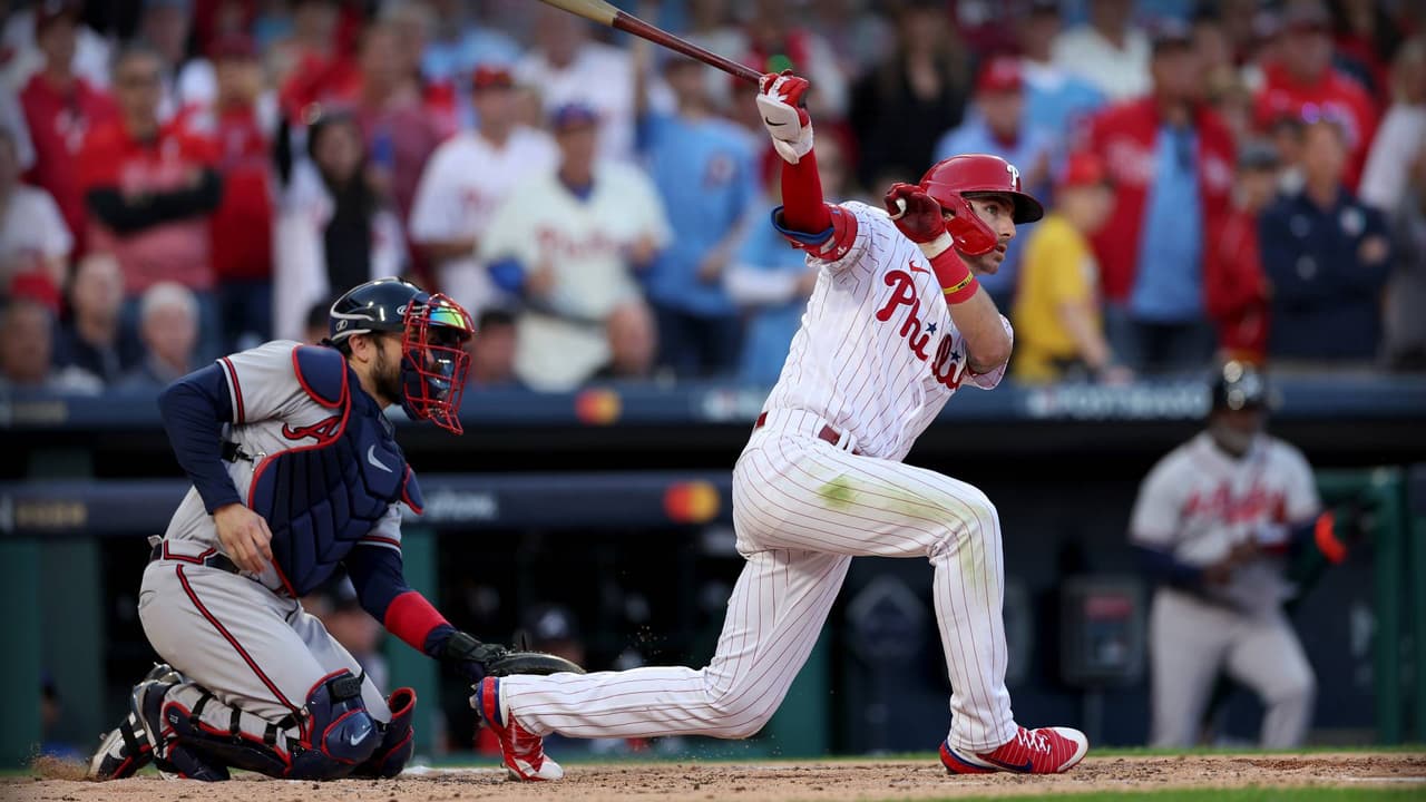 Phillies apalea a los Braves y está a un juego de sentenciar la serie