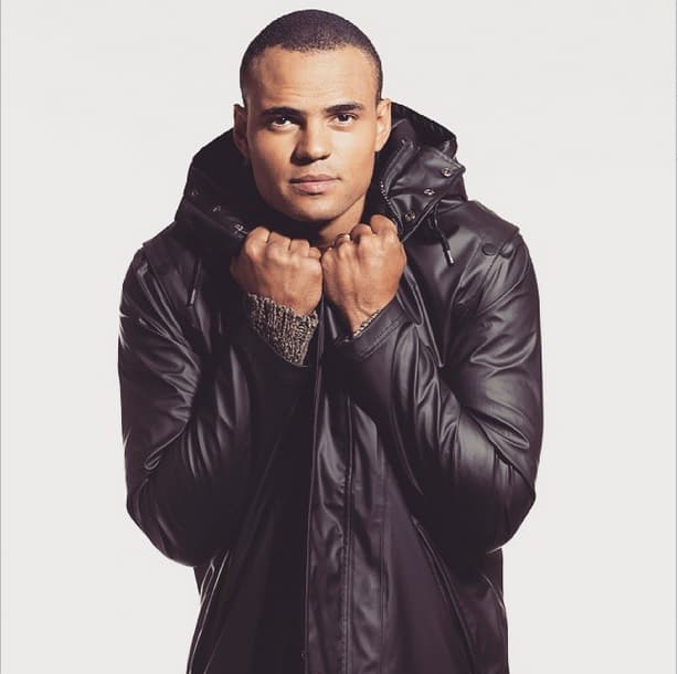 Directamente desde Suecia, este galanazo te va a conquistar de pies a cabeza.