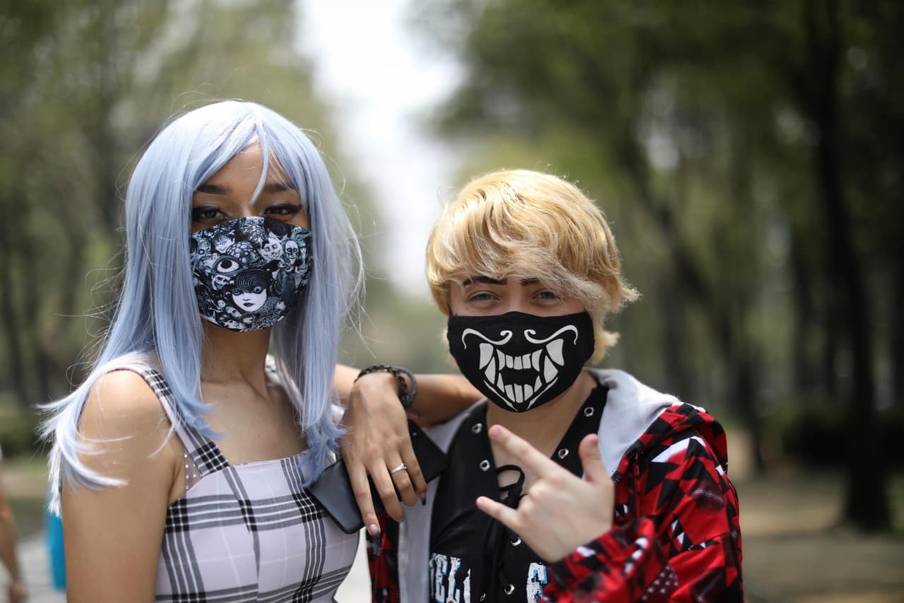 <b>Los jóvenes podrían marcar la diferencia en el resultado de las elecciones</b>. Entre los votantes que tienen de 18 a 29 años acumulan 25.6 millones. Sin embargo, en México el voto no es obligatorio, lo que ha hecho que tradicionalmente el abstencionismo durante las jornadas electorales sea alto.