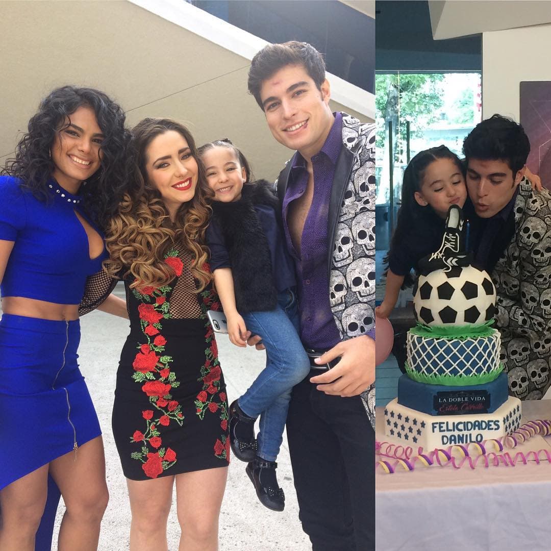 <b>Lara</b> ha estado en los momentos más importantes de
<b><a href="http://www.univision.com/temas/danilo-carrera">Danilo Carrera</a></b> en los últimos meses, aquí la podemos ver disfrutando del pastel del cumpleaños del actor, haciendo a estos dos actores cómplices de diversas aventuras.