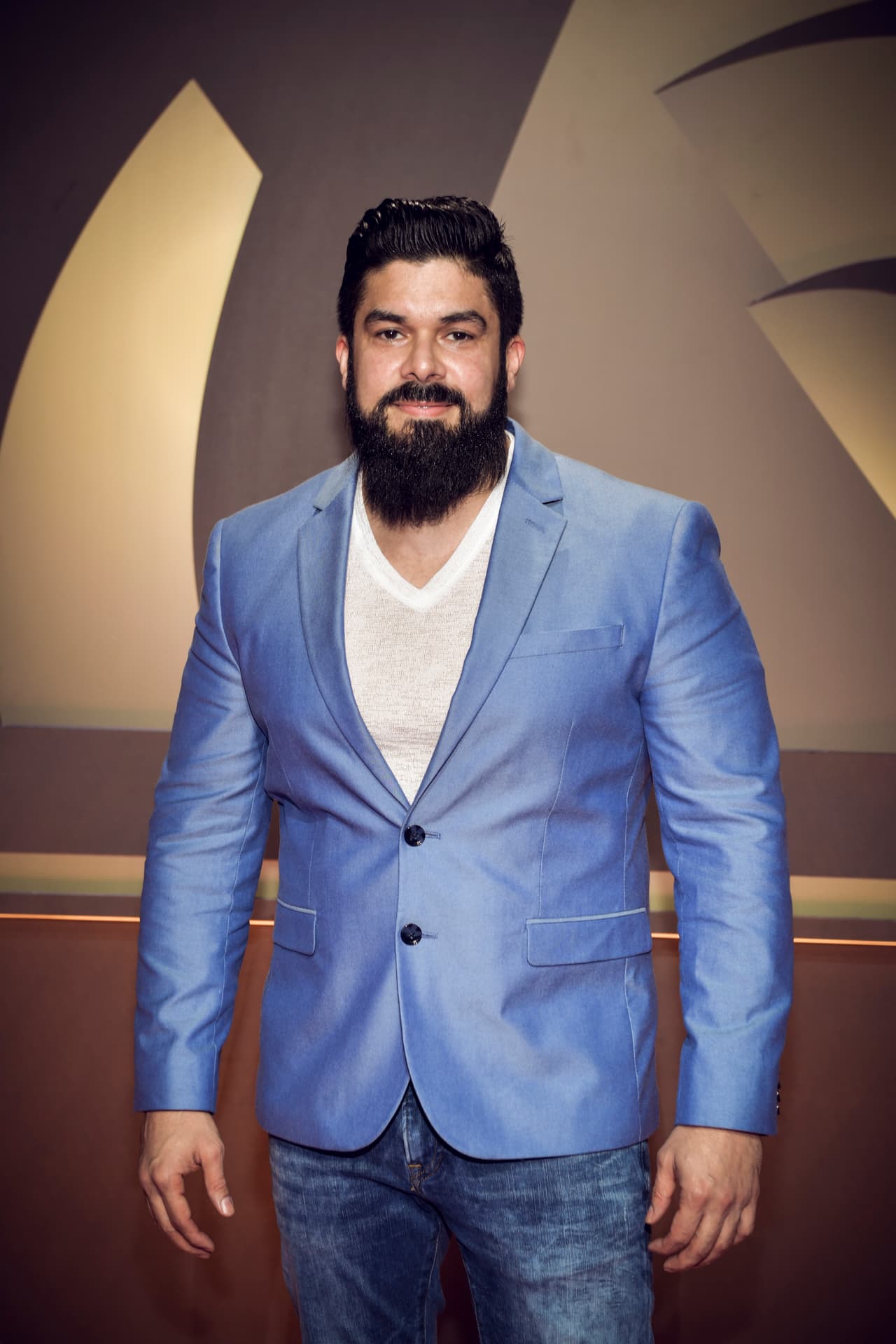Jerry Rivera prefirió no ir de etiqueta y optó por un look casual.