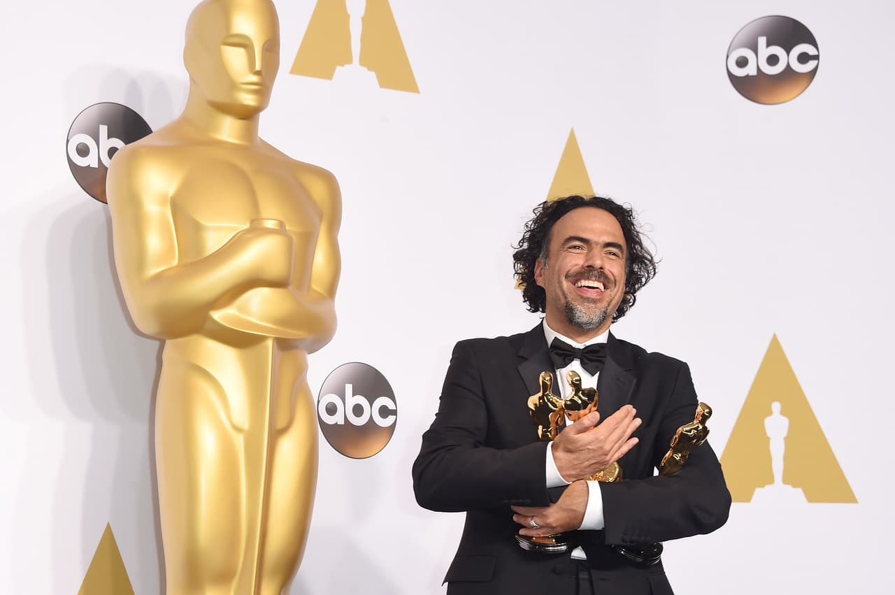 Alejandro ha confesado que el mayor problema al hacer ‘Birdman’ fue conseguir dinero, pues según sus palabras: “Nadie me creía. ¿Por qué le iban a dar dinero a un mexicano que quería hacer una comedia cuando todas sus películas anteriores hacen a la gente llorar? Y luego les dije que sería una sola toma. ¡¿Qué?! ¡¿Una sola toma?! Y eso colapsó todo”.