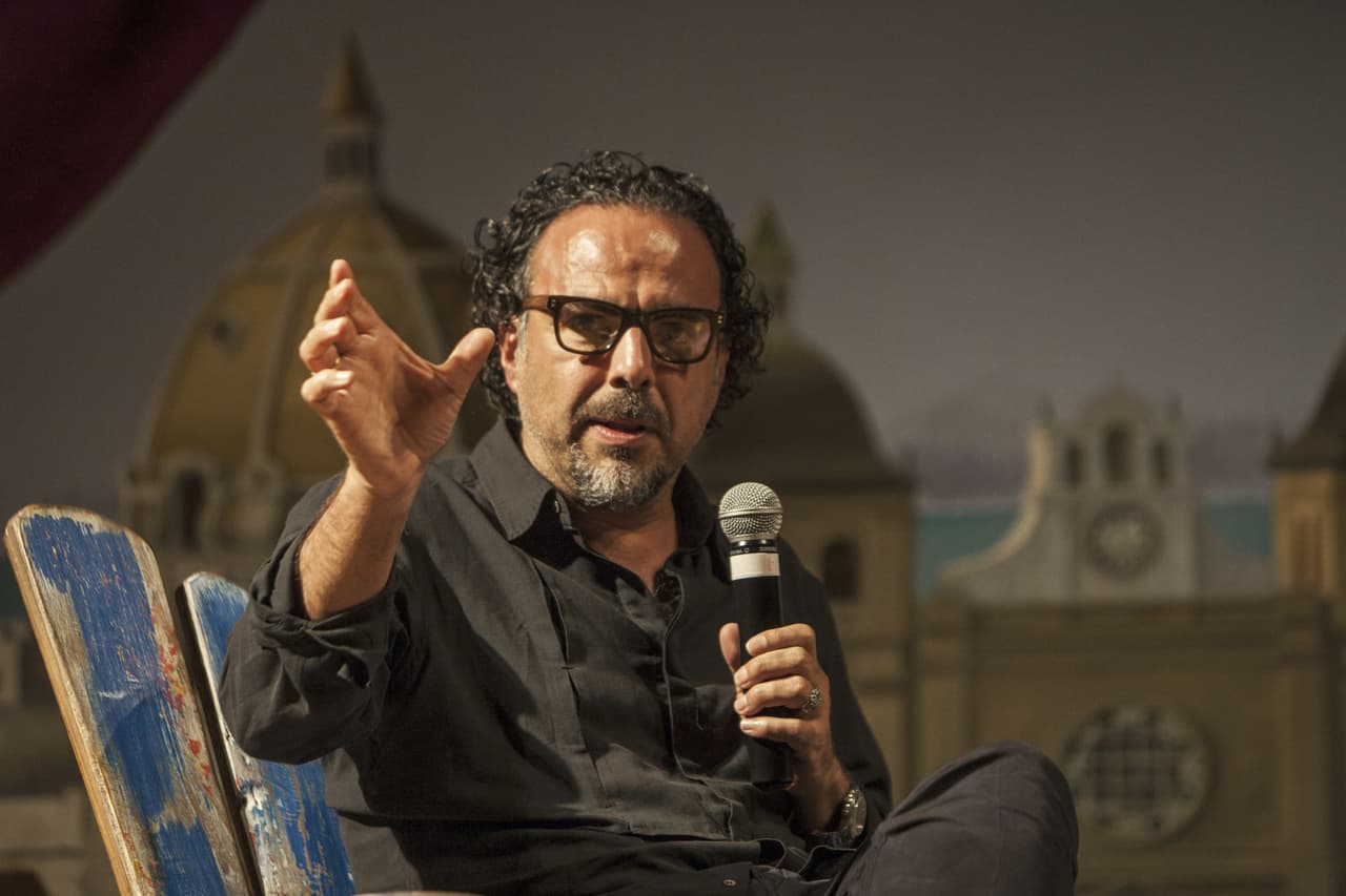 Ha creado sólo seis largometrajes, los cuales han recibido excelentes críticas y múltiples premios.