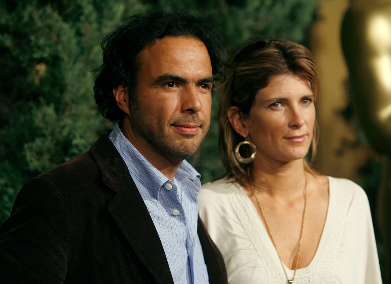 En 2003 Alejandro decidió dejar la Ciudad de México junto con su familia para mudarse a Los Ángeles, después de que su papá hubiera sufrido un secuestro.