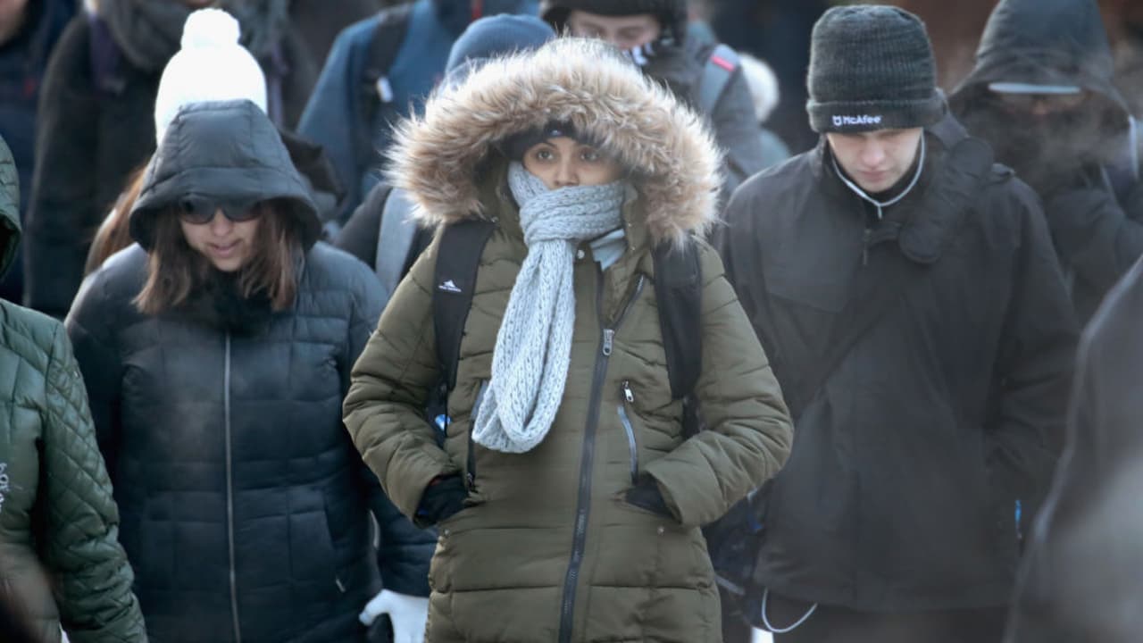 Prepárate porque continúa el frío y se espera una tarde de martes con posibilidad de nieve en Chicago