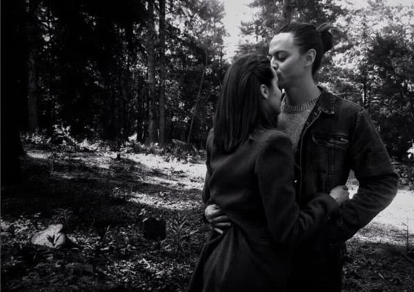 Alfredo y Esme han sido amigos durante varios años, pero Cupido hizo de las suyas y se enamoraron.