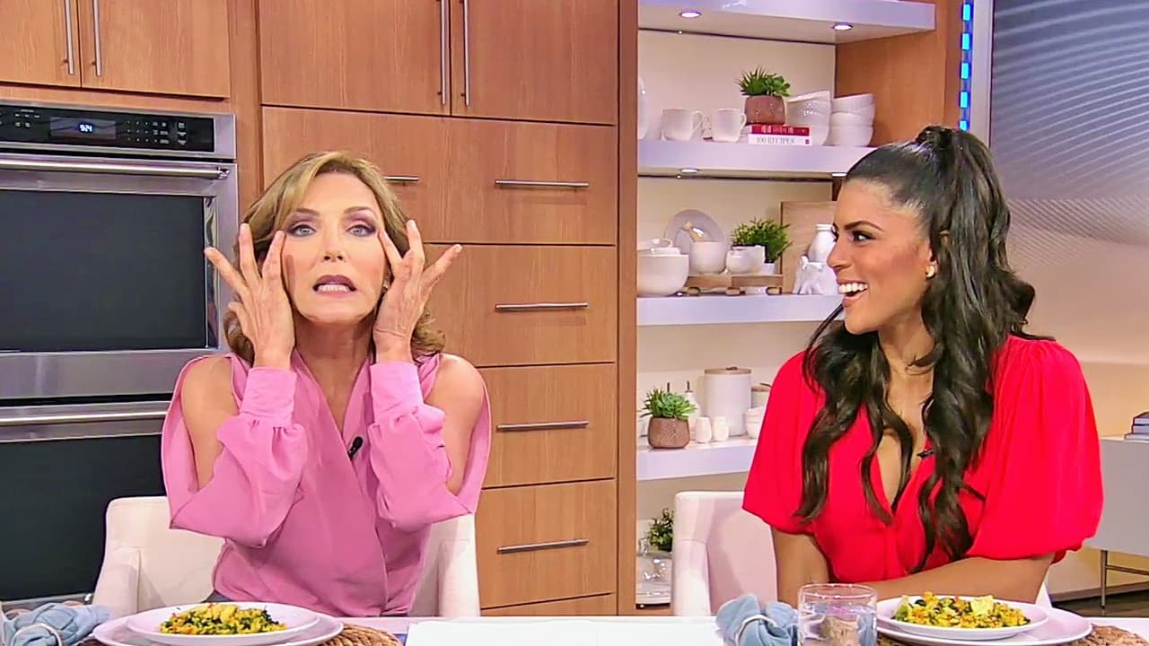 Francisca Lachapel disfrutó la compañía de Laura Flores presentando tips de belleza.