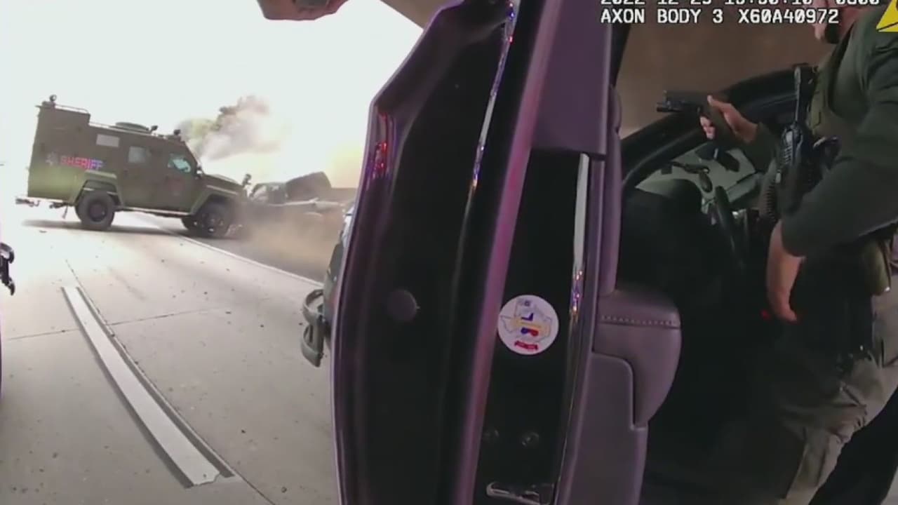 Revelan videos de la persecución y tiroteo contra el sospechoso de matar a un agente del condado Riverside