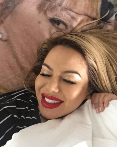 La hija de la Diva de la Banda tiene unos hermosos labios y una de las cosas que más la caracteriza es su sonrisa y las combinaciones de labiales que usa en ella.