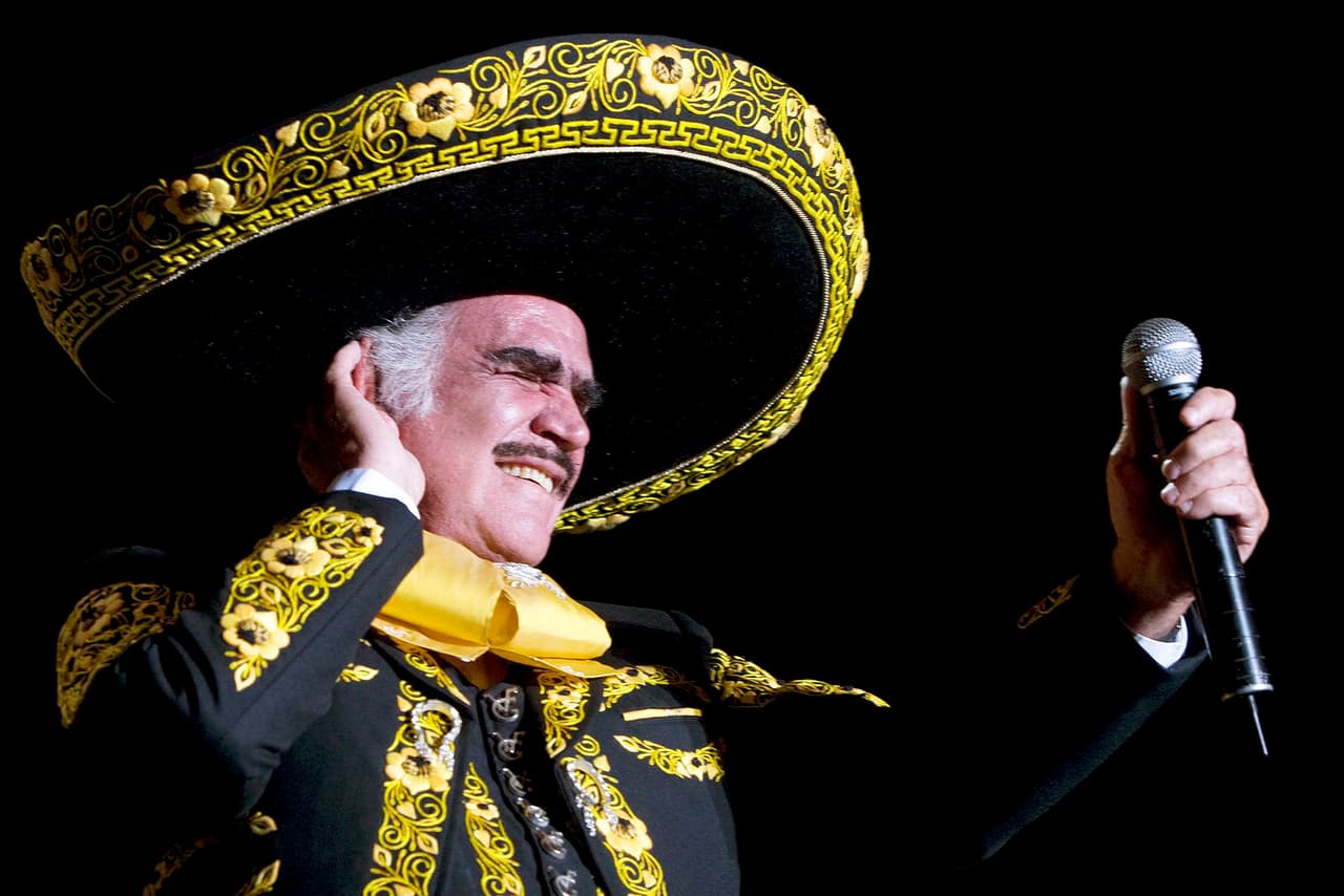 ‘
<b>Chente</b>’ tiene 79 años y a pesar de que ya no ofrece conciertos, sigue activo en la industria musical.