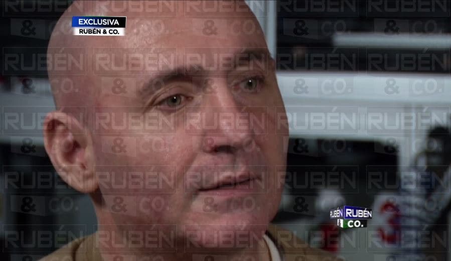 Además añadió que “no me importa si la gente cree o no cree que soy culpable. Eso no es importante. Lo que es importante es que estoy aquí y mi familia está sufriendo”, sentenció.