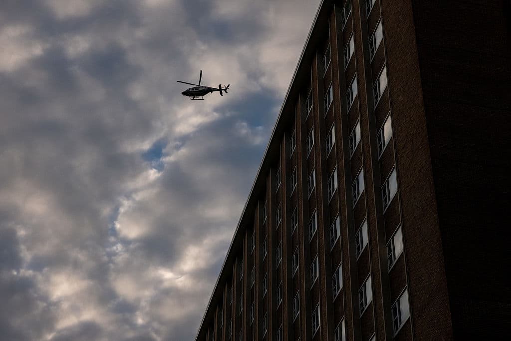 El grupo advirtió que las medidas represivas solo generarían más resistencia. La protesta coincidió con el anuncio del Departamento de Justicia sobre cargos por delitos de odio contra un manifestante propalestino, Tarek Bazrouk, relacionado con incidentes previos cerca del campus de Columbia.