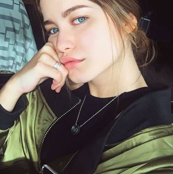 Resaltando su belleza natural en cada una de sus imágenes.