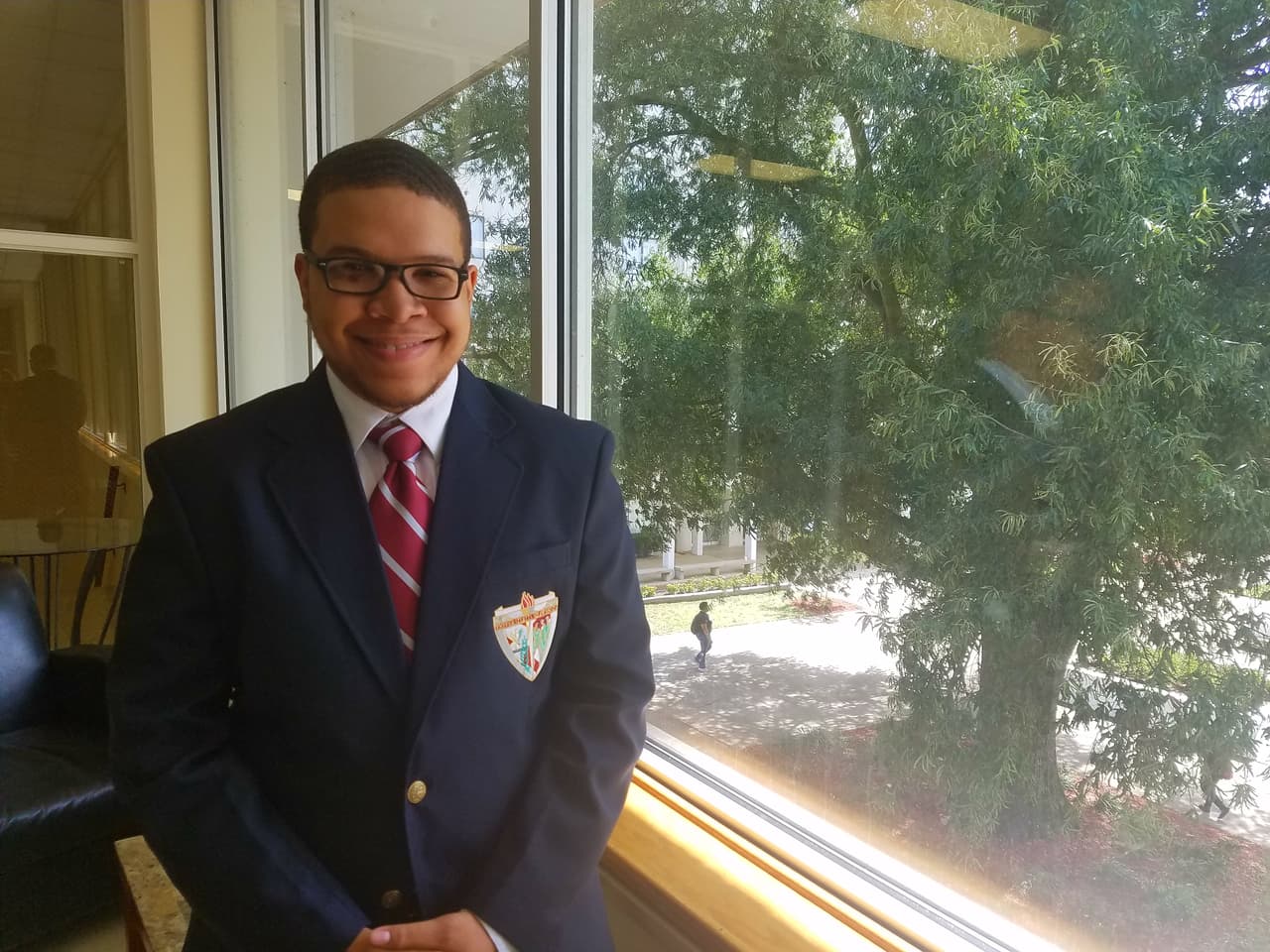 Deman Isan dice que votará por Clinton porque Trump le parece peligroso