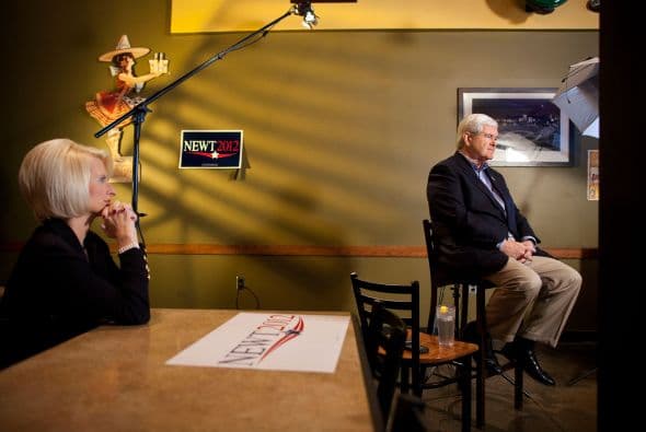 MEDIOS DE COMUNICACI"N- Que el candidato aparezca en radio, televisión, o periódicos le cuesta $1,888,388.