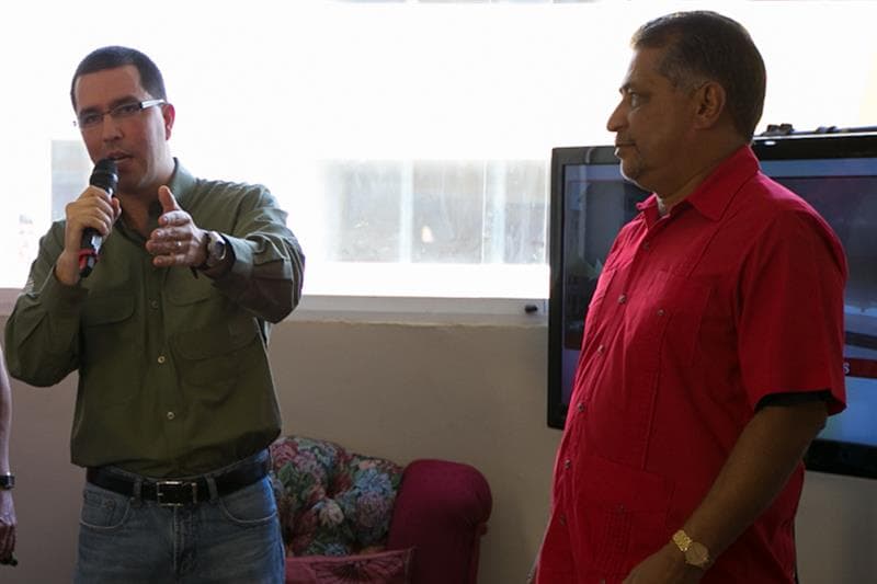 Aníbal José Chávez Frías (en la imagen a la derecha) murió por una infección estomacal, según medios locales.