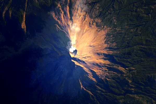 Scott Kelly: "Consejo de un volcán, mantén tu llama interior ardiendo"