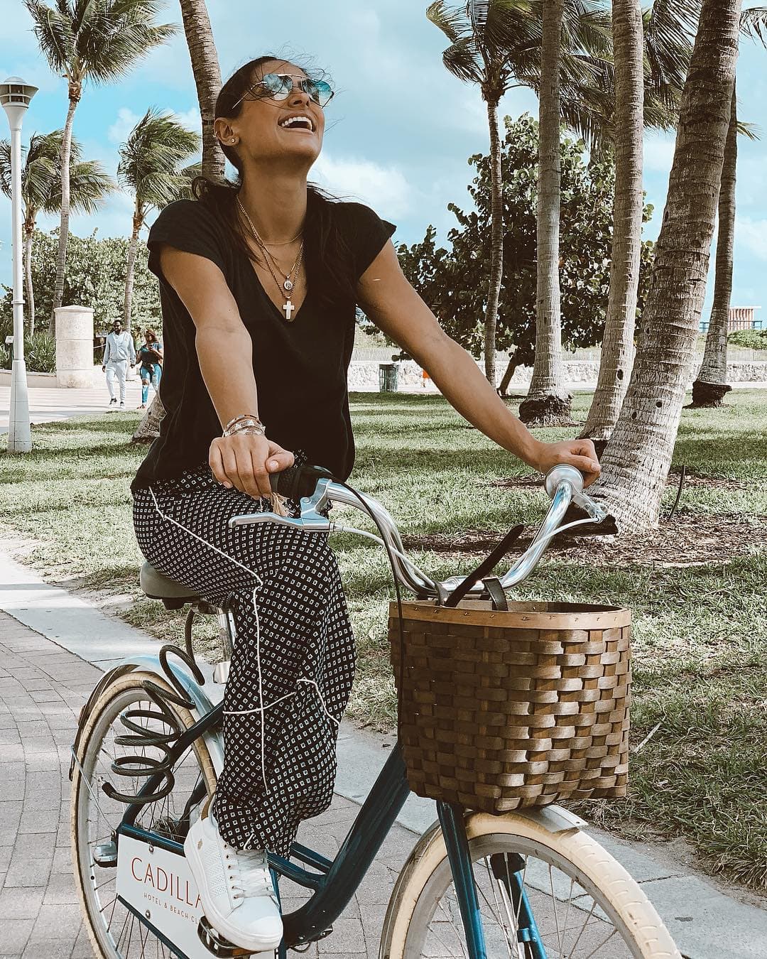 Para que esas ‘orgías gastronómicas’ no impacten su buena figura, hace mucho ejercicio. “Hay balances en la vida. Yo creo que hay que tener una buena alimentación, hacer deportes”.