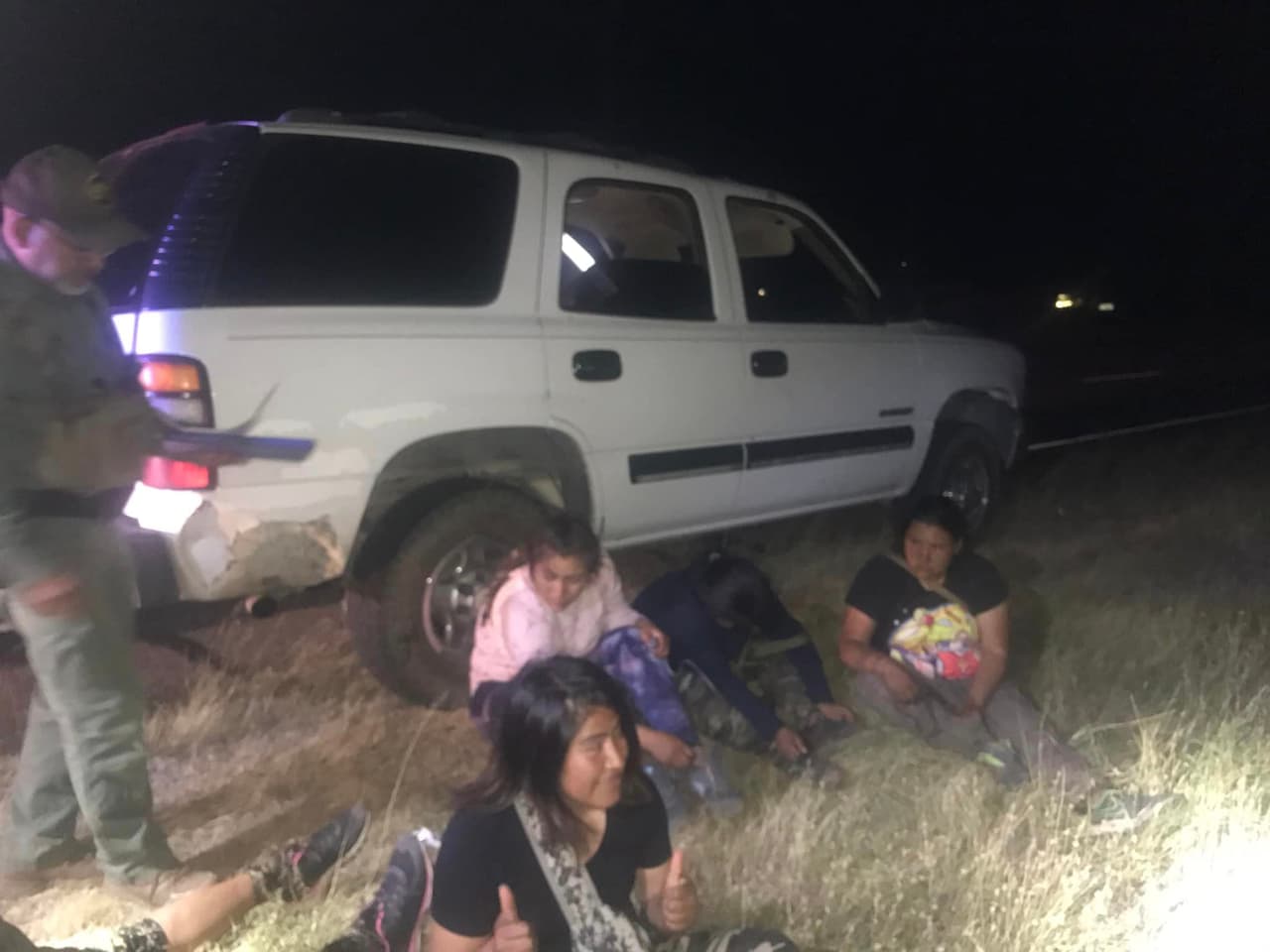 Ellos son parte del grupo de indocumentados que transportaba Ponciano Calderón Acosta. Todos fueron entregados a la Patrulla Fronteriza.