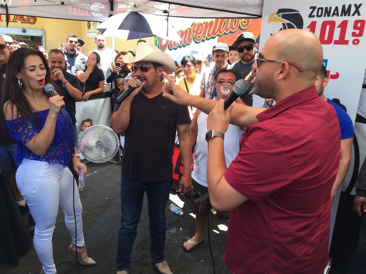 Raúl 'El Pelón', Carla Medrano y El Feo felices de compartir con sus oyentes en Santa Ana.