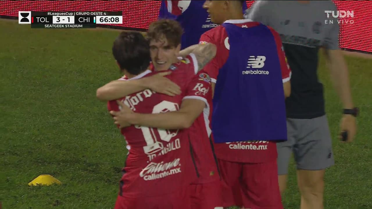 ¡Doblete! Marcel pica el cabezazo para el 3-1 de Toluca