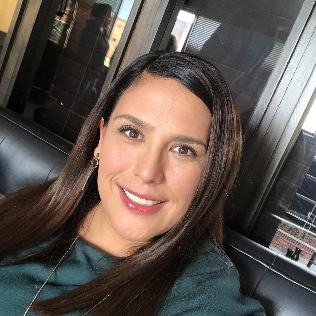 Tras años de soportar humillaciones y malos tratos, Angélica Vale señaló que en 2006 su vida cambió por completo
<b><a href="https://www.univision.com/networks/galavision/el-antes-y-despues-del-elenco-de-la-fea-mas-bella-fotos">gracias a la telenovela 'La fea más bella'</a></b> y a los consejos del director de televisión Salvador Garcini, que le enseñaron a valorarse.