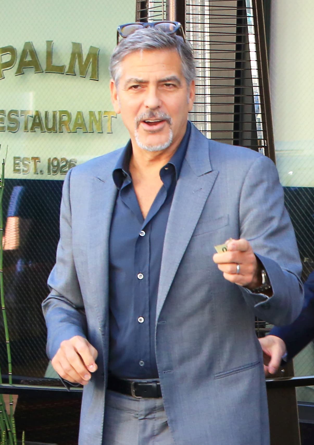 Y que es inminente que anuncien pronto la buena noticia a todo el mundo.