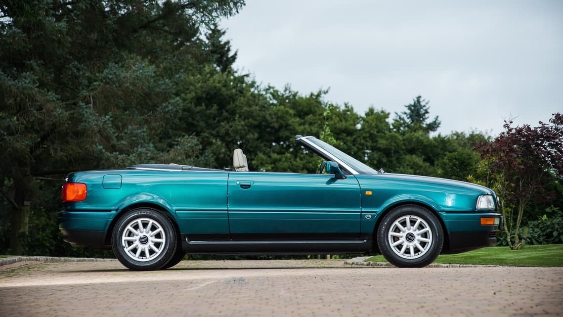 El Audi Cabriolet fue la versión convertible de la cuarta generación de la línea de compactos 
<b>Audi 80</b>. que fue uno de los primeros exponentes de la revolución en diseño que devolvió a Audi a los primeros lugares en las preferencias de los compradores de autos de lujo.