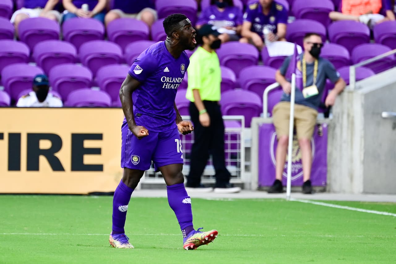 El Barnsley de la segunda división inglesa es el destino por los próximos meses de Daryl Dike, prometedor delantero de Orlando City SC y la selección de Estados Unidos.
<br>