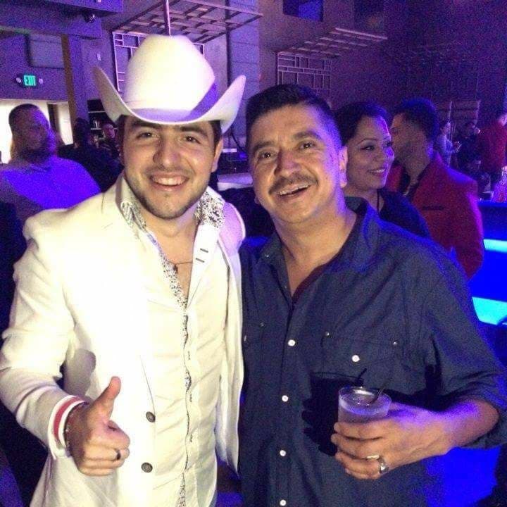 Actualmente Miguel Gastelum cuenta con poco más de 200 composiciones y es uno de los autores más solicitados del momento, dentro del regional mexicano y del llamado movimiento alterado. Aquí aparece junto al cantante Jorge Valenzuela.