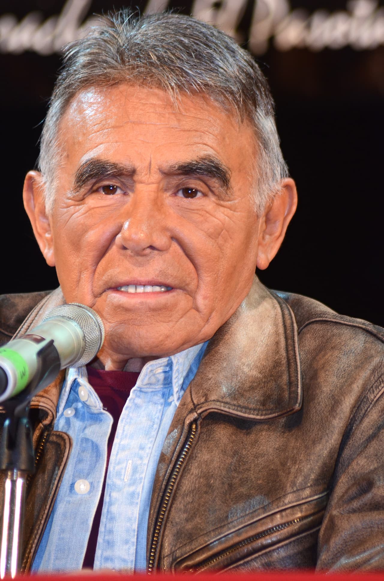 El actor recordó los 
<b><a href="https://www.univision.com/famosos/hector-suarez-es-operado-de-la-vejiga-con-exito-y-su-hijo-agradece-el-apoyo-de-sus-seguidores-fotos">momentos complicados</a></b> que vivió en septiembre cuando le informaron que debía ser operado nuevamente contra el cáncer.