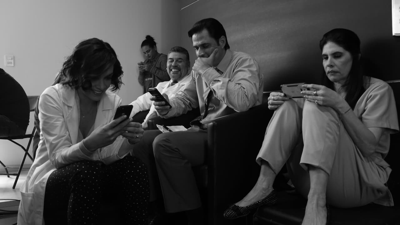 Además, los televidentes podrán inscribirse a la plataforma de mensajería de texto de 'Pequeños y Valiosos', donde 
<b>recibirán semanalmente recursos gratuitos de <a href="http://www.univision.com/">Univision</a></b> que pueden ayudar a los niños a alcanzar su máximo potencial. Solo deben enviar la palabra 
<b>VALIOSOS al 26262</b>.