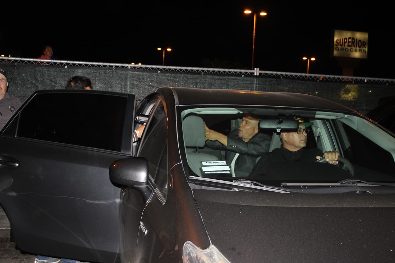 <b>Gustavo</b> fue uno los pocos familiares que accedió a hablar con la prensa.