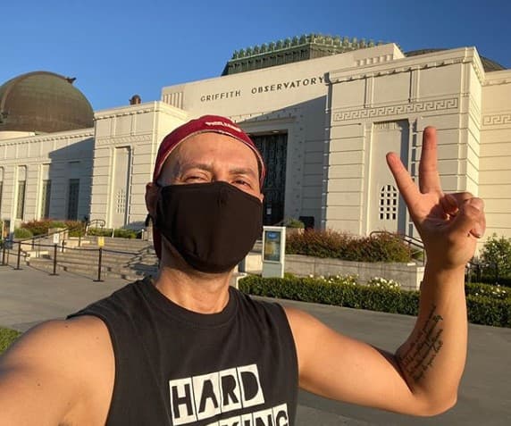 Quien ya pudo dar un paseíto por las calles de California fue nuestro Luis Sandoval, y nos mostró 
<a href="https://www.univision.com/shows/despierta-america/luis-sandoval-mostro-lo-que-esta-permitido-y-lo-que-no-con-la-reapertura-de-las-playas-y-parques-de-california-video">lo que ya está permitido y lo que no</a>.