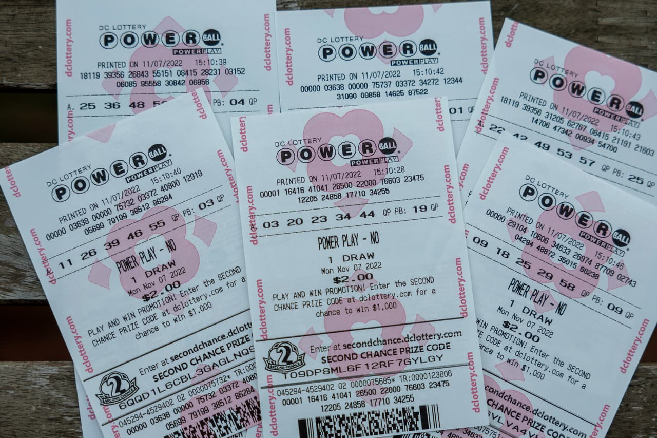 Dos boletos ganadores de Powerball se vendieron en el área de Phoenix: obtienen $150,000 y $50,000