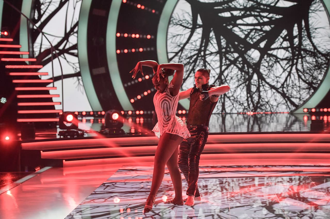 Amara volvió a hacer de las suyas en el escenario cuando, junto con Jonathan Platero, bailó el tema de Rachel Platten, una coreografía que "significó mucho para mí", según publicó en su cuenta de Instagram.