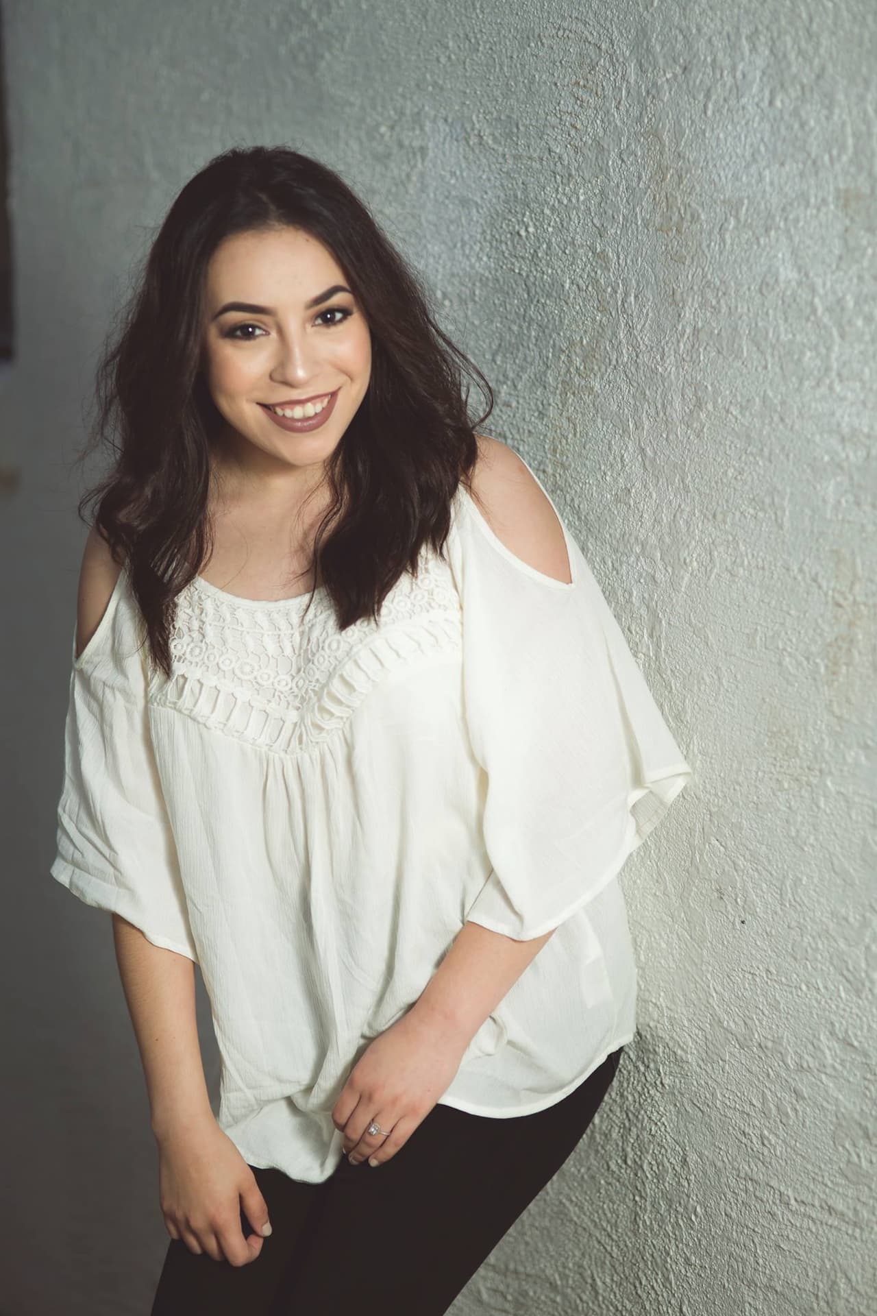 Mendoza fue maestra de ceremonia de Miss Belleza Woodward. "Los asistentes a la noche de coronación se sorprenderán de su belleza y carisma",
<a href="https://www.facebook.com/nuestrabellezawoodward/photos/basw.AbpCmkCd-0LQEzPXu2VAzjVZnH9wYYUiZ895XCnKBqxG9ThIJt7DXt9eWuUKFiBxsa1zwHHcb40Hnh41C5NuoCh6dWQglp_w6pF4JN0aihccORGFcIObW3nm8FE2oWLOOAKYDz01WzgiCS8g8qvkB9meQsvgDOtTUFFdu4eUAdS6rQ.1043517335728026.900812189933170.727182624011741.334189340529078.10200414230553285.10207187612228409.10209435660283390.113811342298578.4339645264272/1043517335728026/?type=1&opaqueCursor=AbpUJXcoEZss5eEr4rclwCGl6gdd-qc0k_9BbrsLRPqFtSa3luyp8Ndny2g94KpNiqkZEI70jakLh5dZntLXWtAq03MlqxZ4uNyVPqkLE45w2YSjGUgUbpLwQB4fG1Wtc5ZgUQ3DmX0MqEfVOTIUxVunxcfto_zoTeTLccvISreNSnaIS70RXTAtXEQXo5FRoQcBJSHBiTVowtGL9JMpn65iJhbwhF232C2nUvkmvQtH6F5DrqnQ1olDUCso1M_J5pTlWCcOfp4zYcnmXHu9wkn0doh8dTX9lQF0tM1I0ljhg5u4I8UXi6YCIzMSvyDb13k4-eY_8eZ7z4kbBiw41a1sFFN0nmwr4nx6smfeuE97xwVVe3fJRihikn8ECiy8HADaEkc7ZL0piGluyPGsa-oBMv8Ez1YhB-Cdkaqo4hj6p89DwcR9Qjbrnl6x9IxoORtuhIAnSK5dTjS59ORNaVs03eMF9NYiV5Ktt659gbSvZL0W0DIkPzMllc08kfjsDjLra_caROAMLBMzm26LFeIh45TQXup126glElDIqf_CgKXWvPYeOjB_9vhVw5fVM46isLGDCN9eshq7KzWNssHbOBuF__QfnhIOpCglVsLcndx2kdbxYitXWsFKsxm_yXEdTOk4BELp52rFPgLPedv6MjjPY6rn89UTfh30XusHfC8WxTwN3b6UNXIhQ9PNiEHS89inLeG8jx9A1HbPkpieFdLIIX3TUO75fHuW2MkDQQ&theater" target="_blank">escribieron en Facebook.</a>