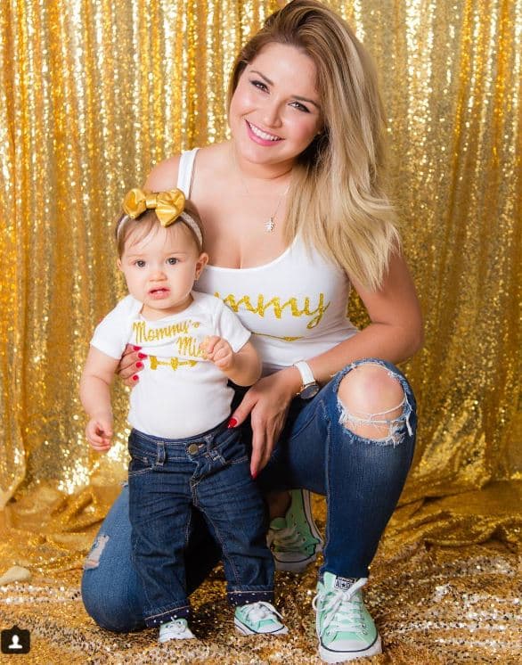 Y se disfrutan el vestirse iguales para celebrar etapas importantes.