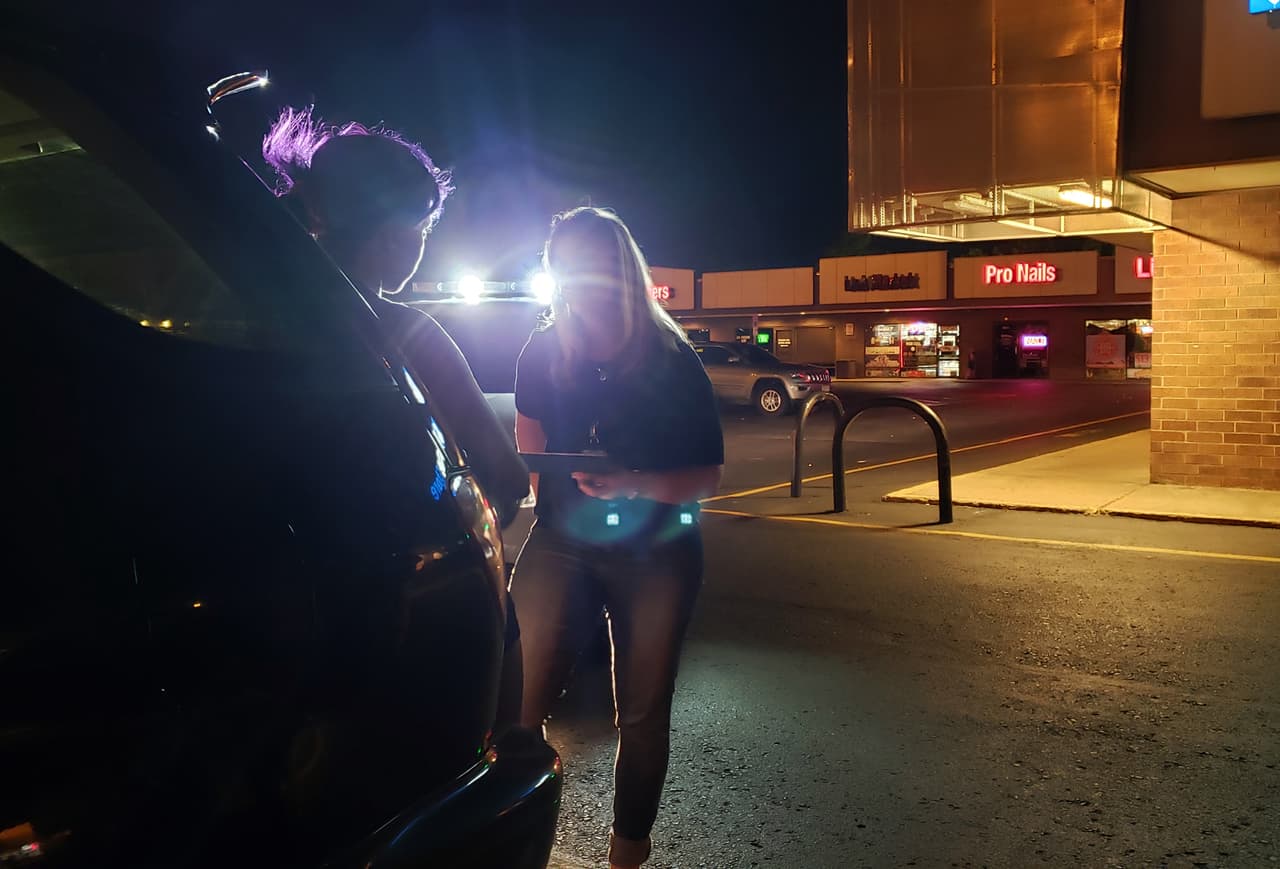 En Georgia se arrestaron a tres presuntos traficantes de personas y se rescataron a 11 víctimas, siete de ellas niños, según el FBI.