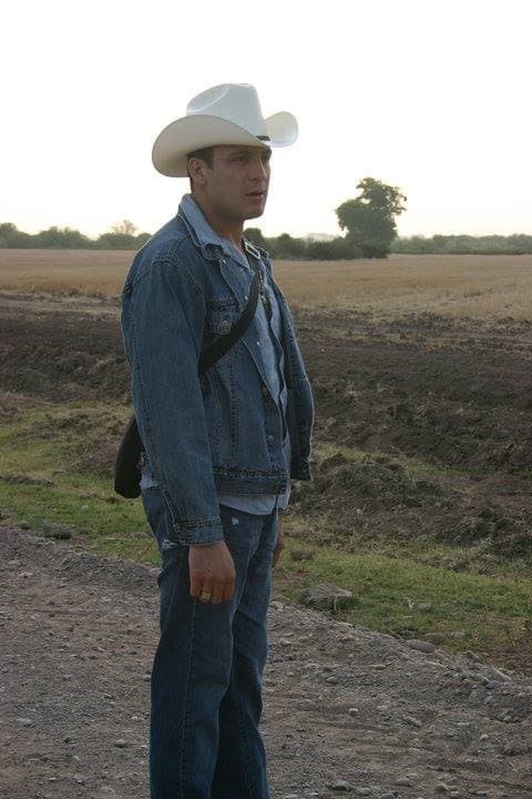 'El Gallo de Oro' se caracterizó por su sencillez: "No era como los talentos, ni como los de ahora que con tantita fama pierden el piso, siempre fue sencillo y sabía qué era lo que quería", asegura Mike Rodríguez.