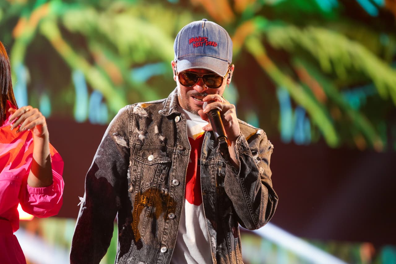 Pedro Capó también estuvo en Miami preparando su participación en Premios Juventud. Subirá al escenario a poner a bailar a todos al ritmo de su tema 'Calma', que interpreta junto a Farruko.