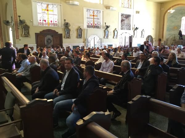 Don Gilberto Mendoza fue recordado con una misa en Panamá.