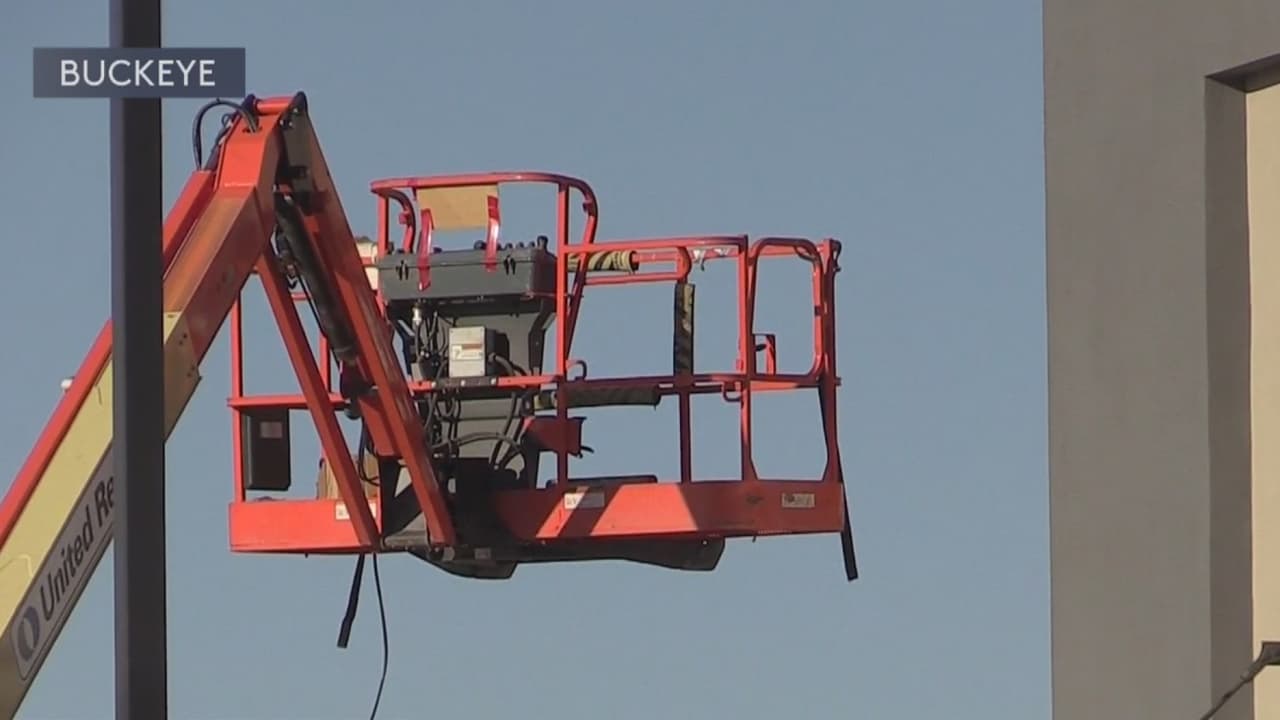 En condición critica se encuentra un trabajador de construcción de 26 años tras electrocutarse