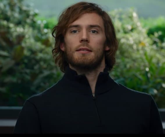 <b>William Traynor de 'Yo antes de ti'</b>
<br>‘Yo antes de ti’ toca a lo largo de sus escenas el tema de la eutanasia a través de su personaje principal, William Traynor. Si bien llevarla a cabo fue una decisión personal, el joven no merecía que le ocurriera el trágico accidente que lo dejó tetrapléjico y con una vida llena de enfermedades y sufrimientos.