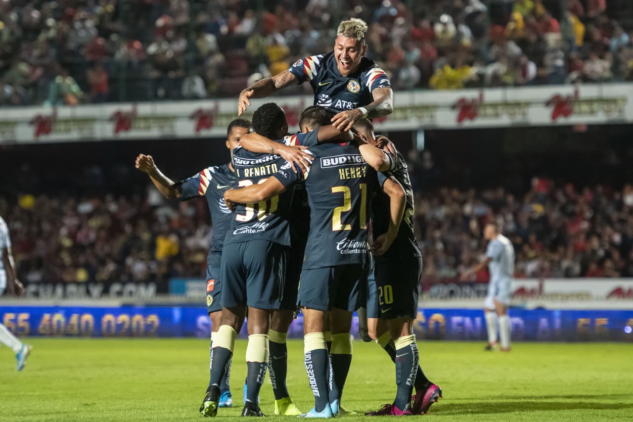 8.-
<b> América:</b> Henry Martin 8 goles y 3 asistencias | Renato Ibarra 3 goles y 3 asistencias | Total: 11 goles y 6 asistencias | Goles del equipo: 32 | Porcentaje de goles entre ambos: 34%
