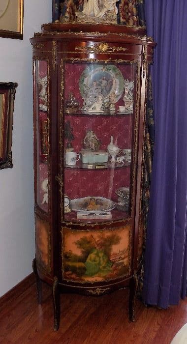 Walter busca donar los fondos recaudados con esta venta a alguna causa, dijo en entrevista la sobrina del astrólogo al programa noticioso.