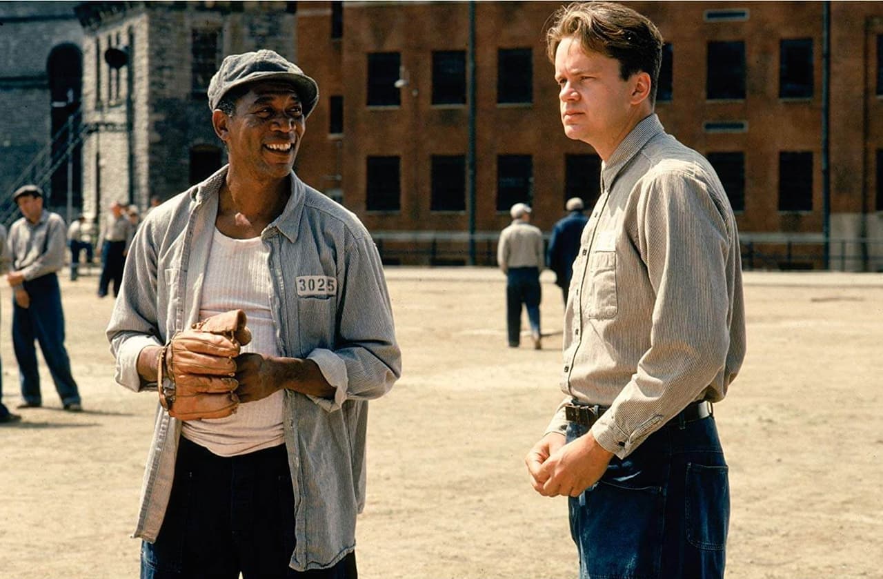 Tim Robbins y Morgan Freeman protagonizan 'The Shawshank Redemption'