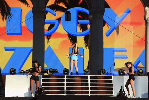 La estrella sexy del Hip Hop dejó a más de uno babeado a propósito de su sugerente coreografía durante su presentación en el cierre del festival de verano en LA #MadeInAmerica. ¿Quieres ver más fotos? más fotos aquí